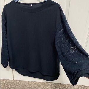Like New Lace 3/4 Sleeves Top Purchased in Japan